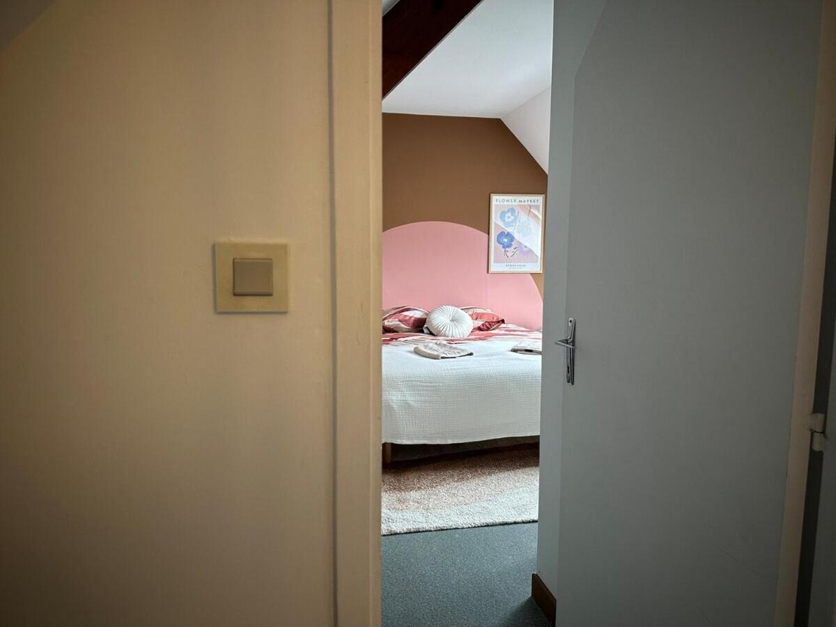 Maison Seventies Climatisee, Parking Prive Chablis Extérieur photo
